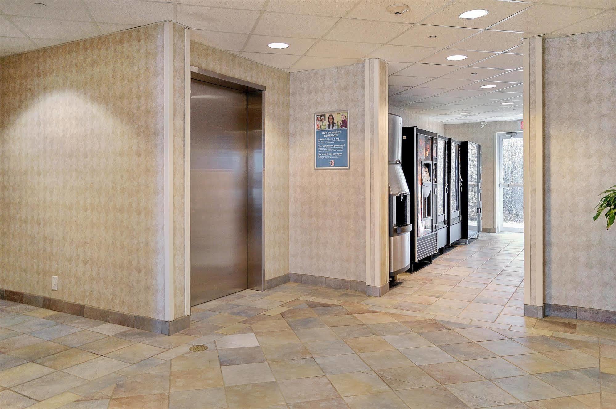 Motel 6-Peterborough, On エクステリア 写真