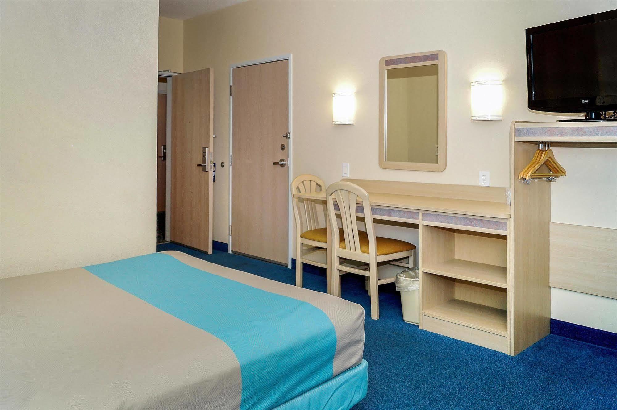 Motel 6-Peterborough, On エクステリア 写真